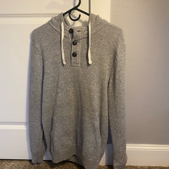 NEVER WORN - MEDIUM GRAY H & M SWEATSHIRT - Picture 1 of 1